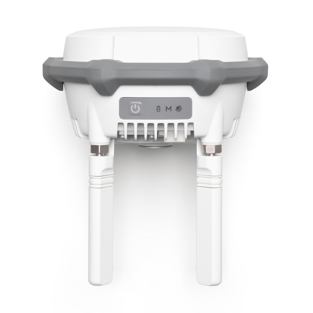 DJI D-RTK 3
High precision GNSS mobile station